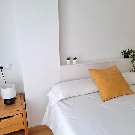 Pinos, Acogedor Con Garaje - Arafita